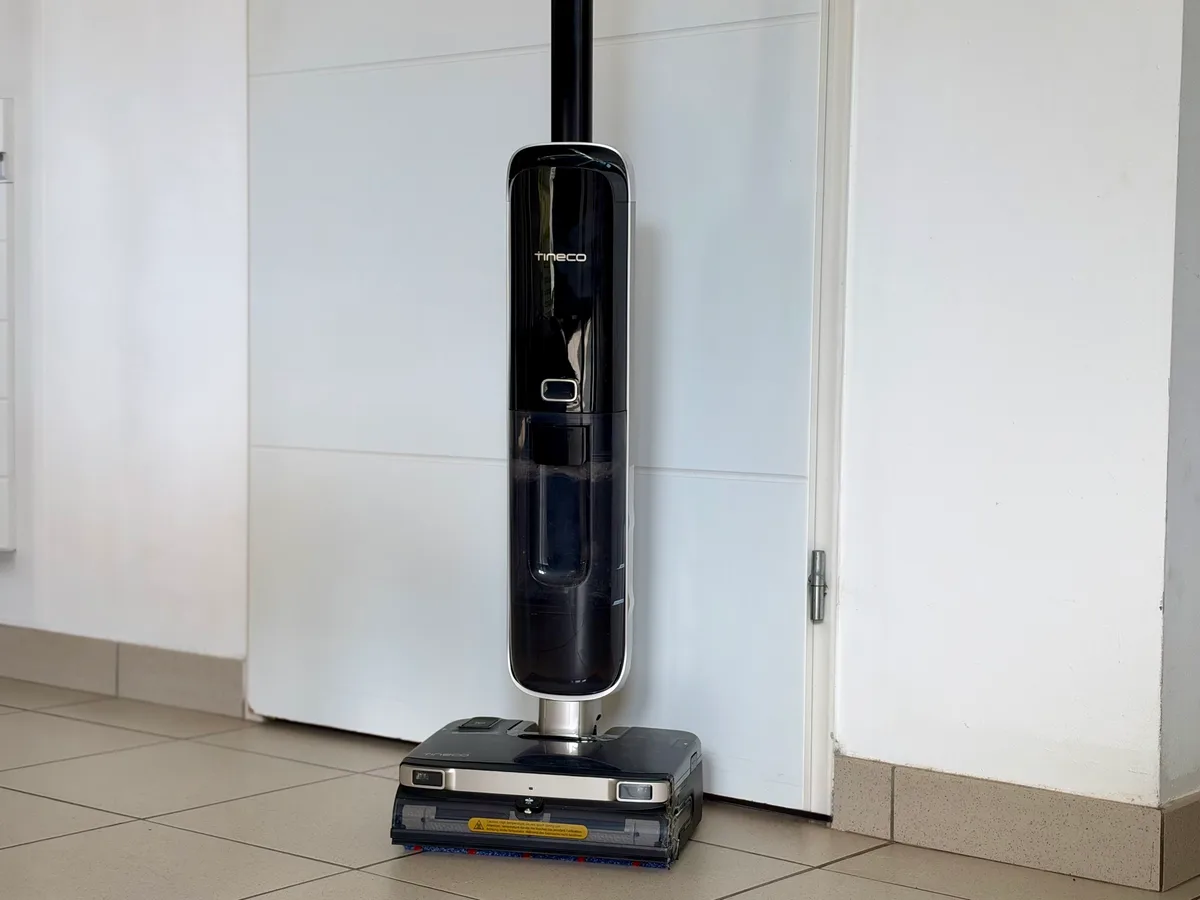Test Tineco Floor One S9 Master : aussi doué pour laver le sol que pour nettoyer sa brosse