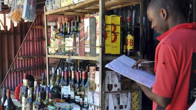 Inspeção moçambicana apreende 17.279 bebidas alcoólicas