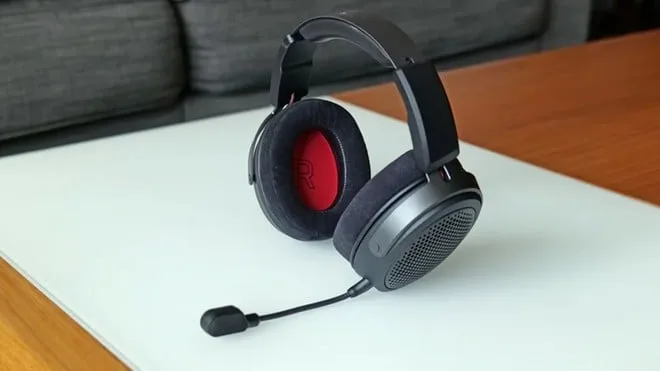 HyperX lança seu primeiro headset gamer com design aberto e foco no grave