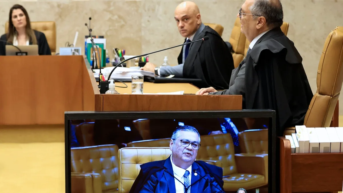 Moraes manda tribunais de 6 estados e DF devolverem “pagamentos exorbitantes” de penduricalhos