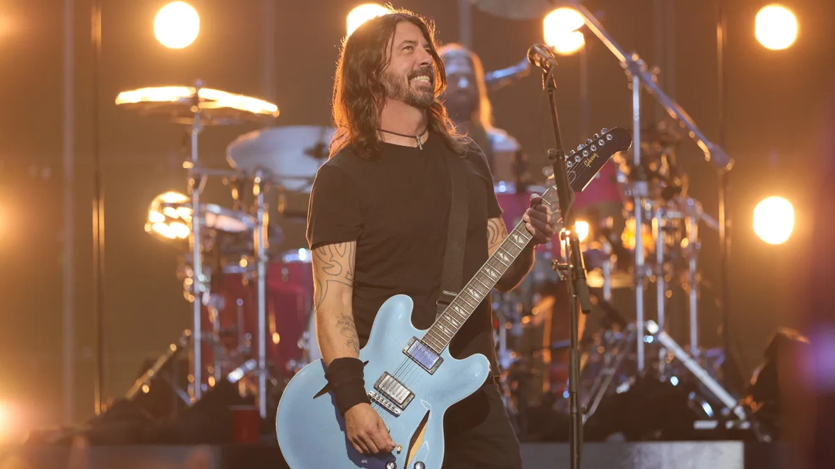 Foo Fighters vão abrir show do AC/DC em ‘noite única’ após o Rock in Rio 2026