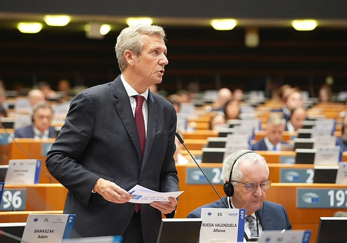 Rueda denuncia en Bruselas que el Gobierno llega tarde a la negociación de los fondos europeos