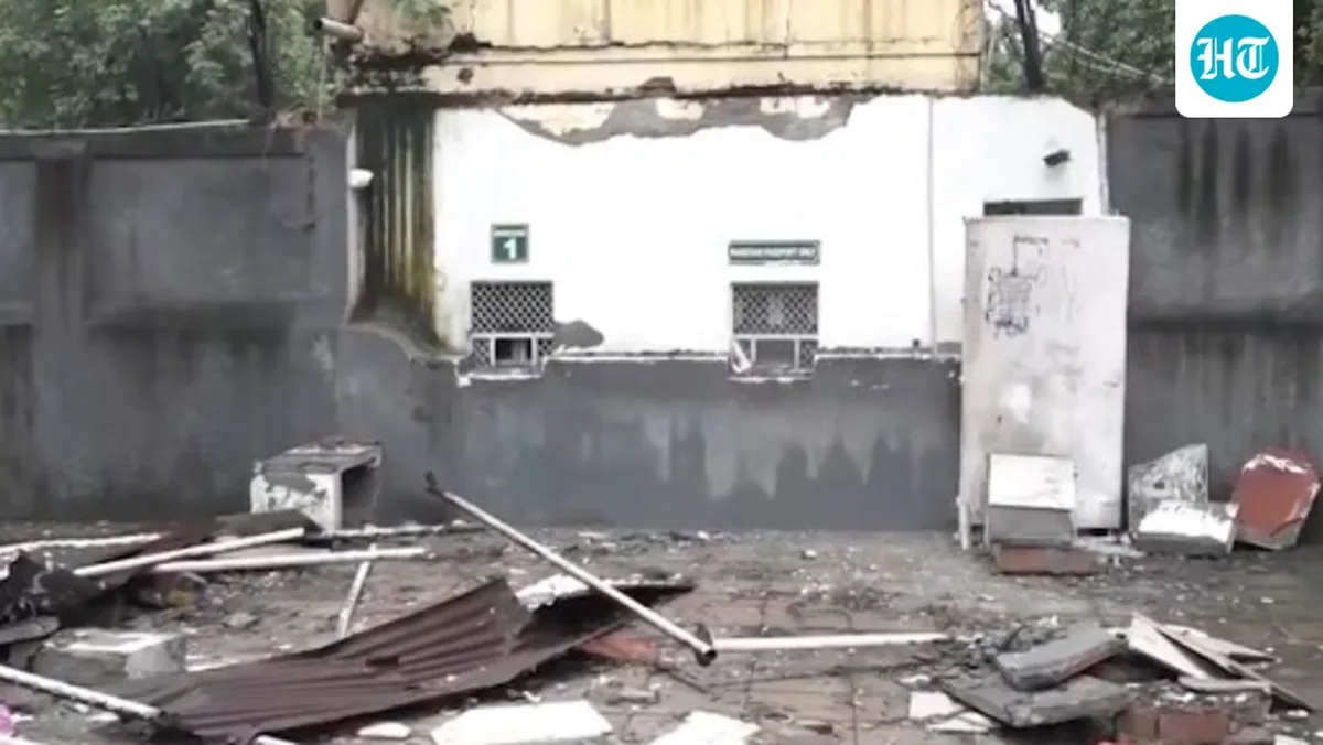 India removes safety barricades, bollards outside Pakistan High Commission in Delhi