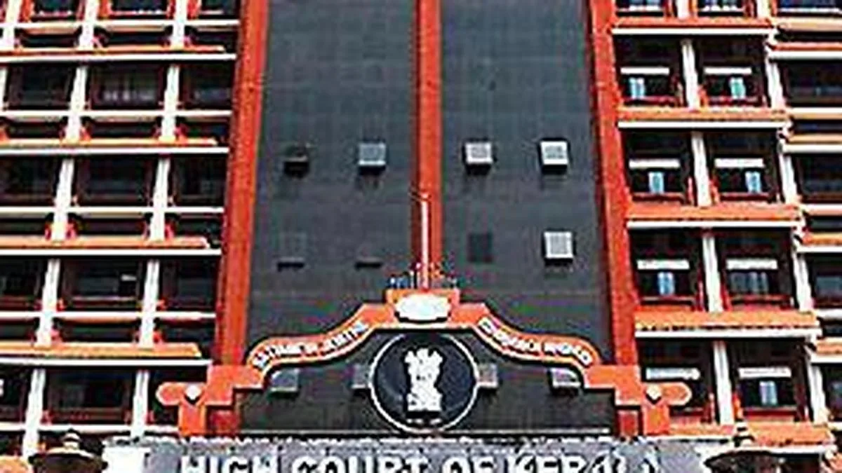 Kerala High Court stays suspension of teacher over quiz question on V.D. Savarkar