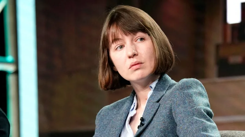 Les livres de Sally Rooney ne seront plus vendus au Royaume-Uni en raison de son soutien à Palestine Action