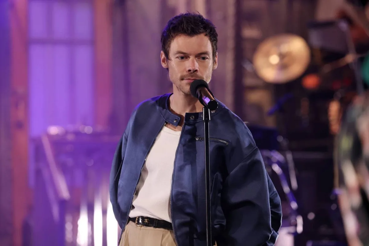Harry Styles Honors Dolly Parton at Madison Square Garden Opening Night: ‘We Love You’