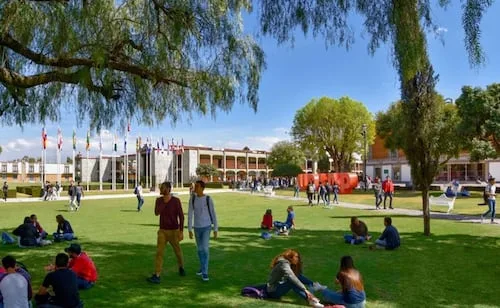 Universidades aumentan colegiaturas por encima de la inflación; atribuyen alza a mantenimiento y nómina