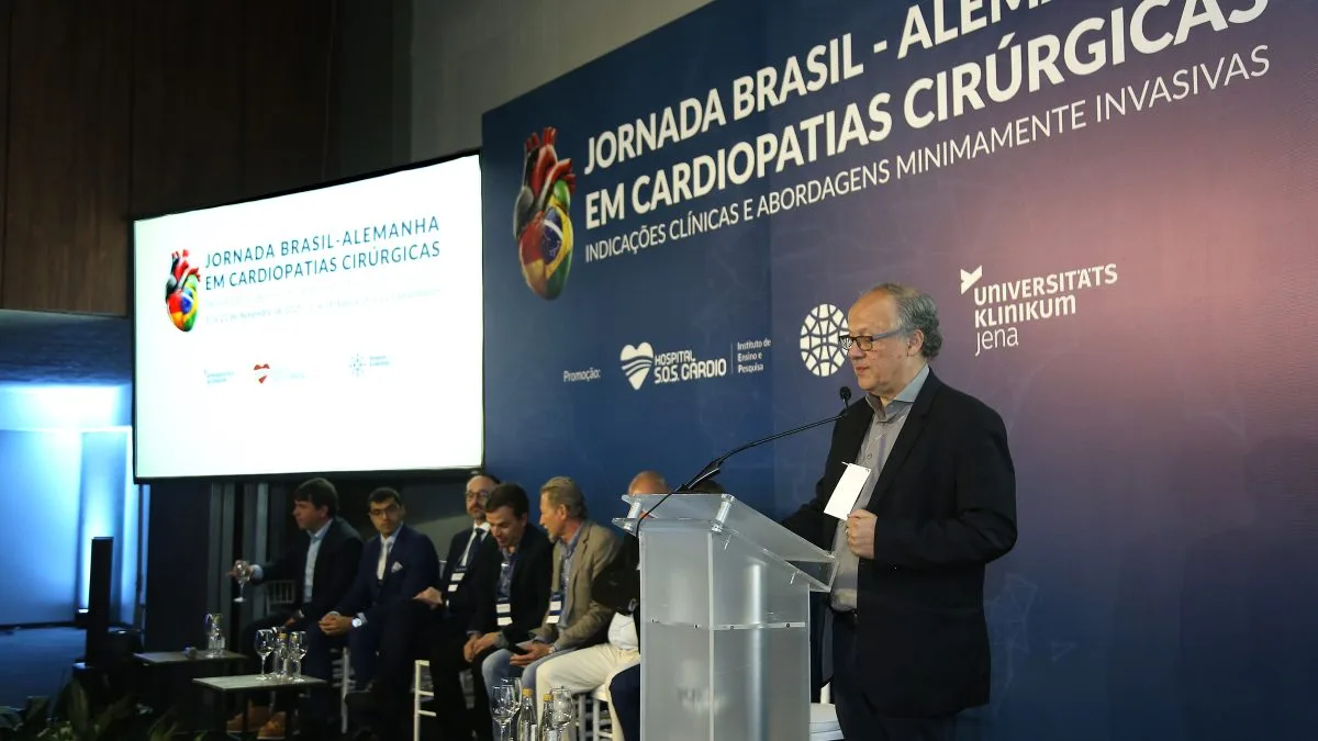 Cirurgiões cardíacos do Brasil e da Alemanha debatem em SC os avanços na cardiologia