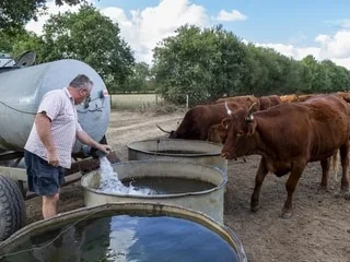 Face à l’urgence climatique et les besoins des agriculteurs, le dialogue sur le partage de l’eau se fait attendre
