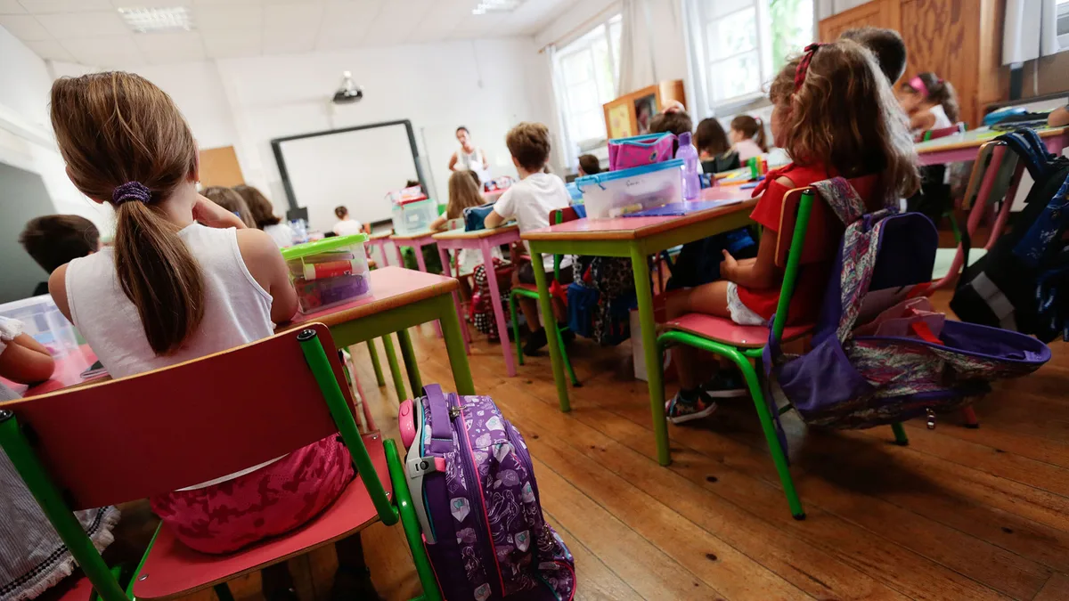 No regresso às aulas, redes sociais influenciam compras