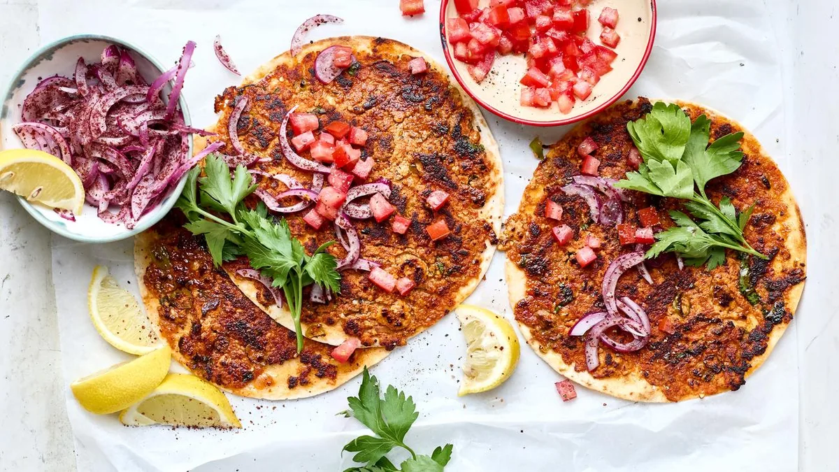Vegane Lahmacun: Türkische Leckerei mit Abkürzung