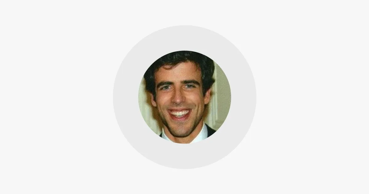 O Porquinho e os três lobos maus