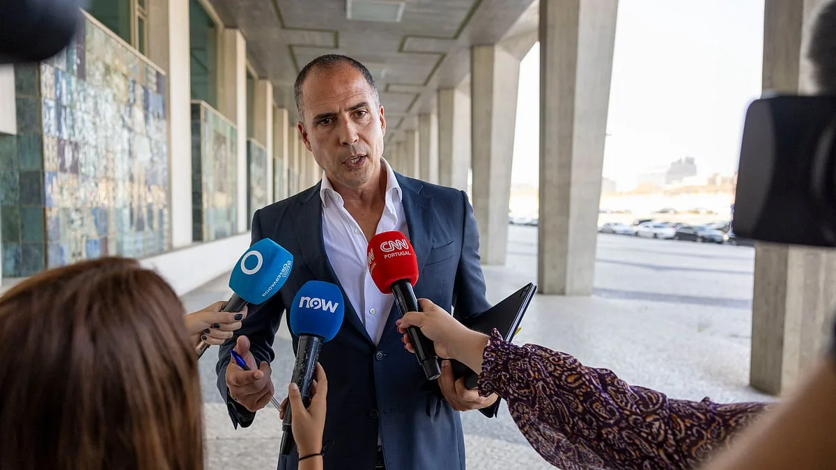Ricardo Araújo Pereira rejeita boicote a Seinfeld