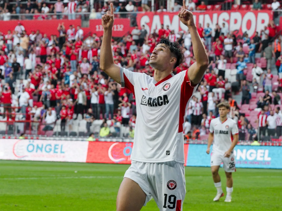 Jesús Ramírez firma su primer doblete en la Superliga turca
