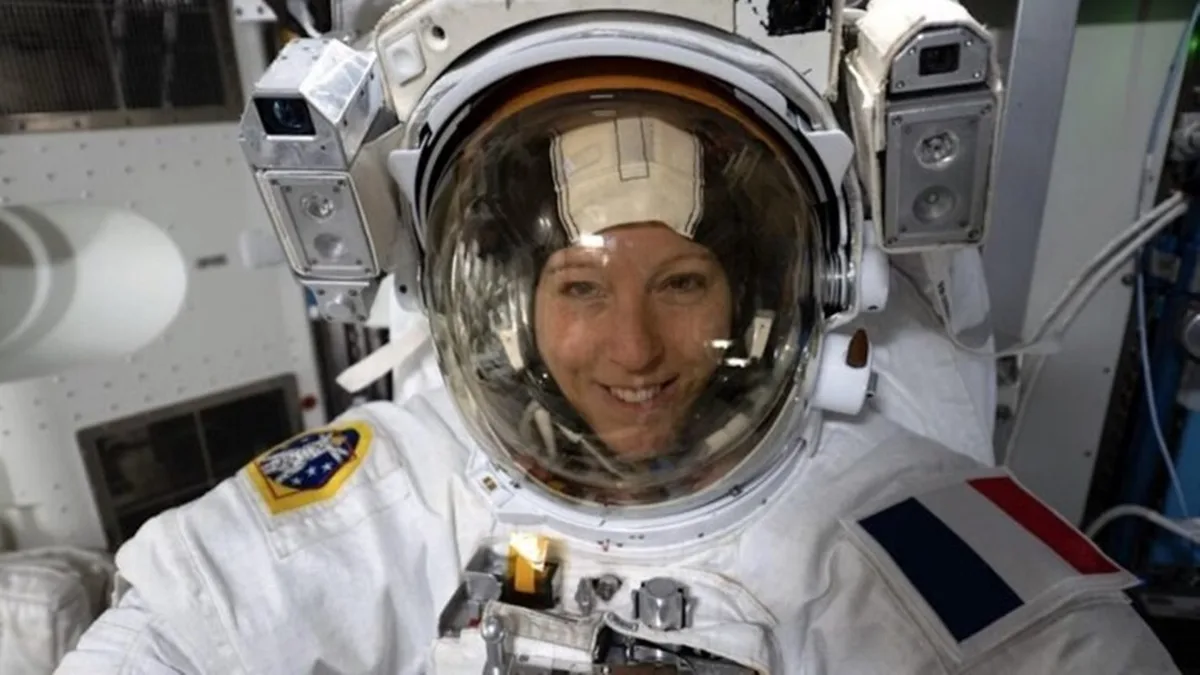 Astronauta Sophie Adenot é a 1ª francesa a fazer caminhada espacial