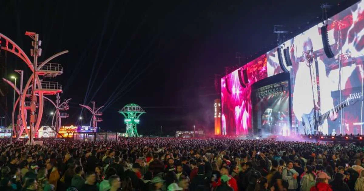 Mulher fica presa em tirolesa após fitas serem lançadas durante show no Palco Mundo; veja vídeo