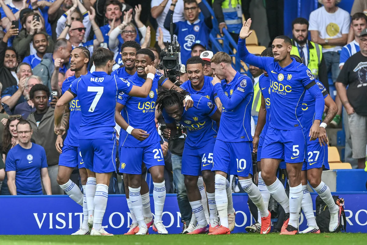 Clearlake compra ações de Boehly e Walter e asume controle total do Chelsea