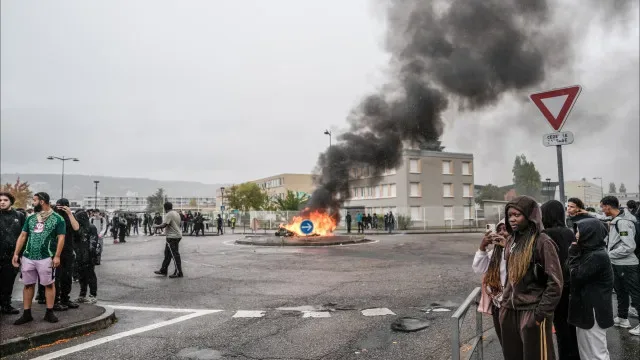 ONU pede calma e respeito nas manifestações estudantis em França