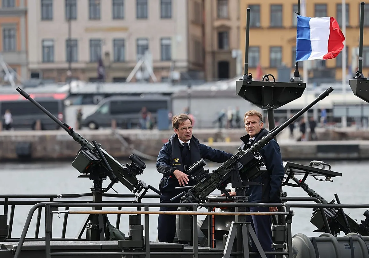 Suecia despliega cazas y buques en Finlandia para fortelcer su frontera con Rusia