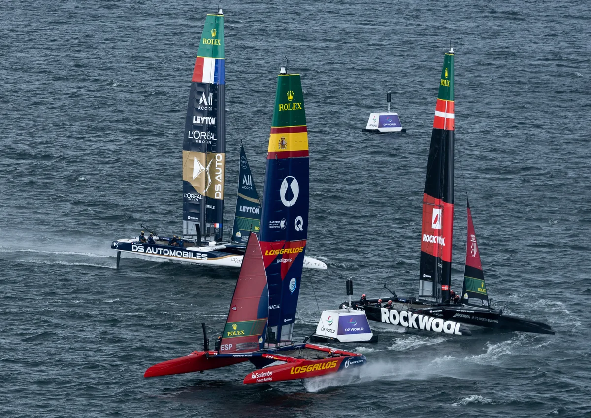 Valencia renace a los grandes eventos deportivos: llega la F-1 de la vela con la cicatriz del antiguo circuito convertido en poblado chabolista