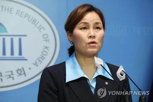 與임오경 "K컬처 세계화한다는 문체부, 국악·한복 전략은 미비"