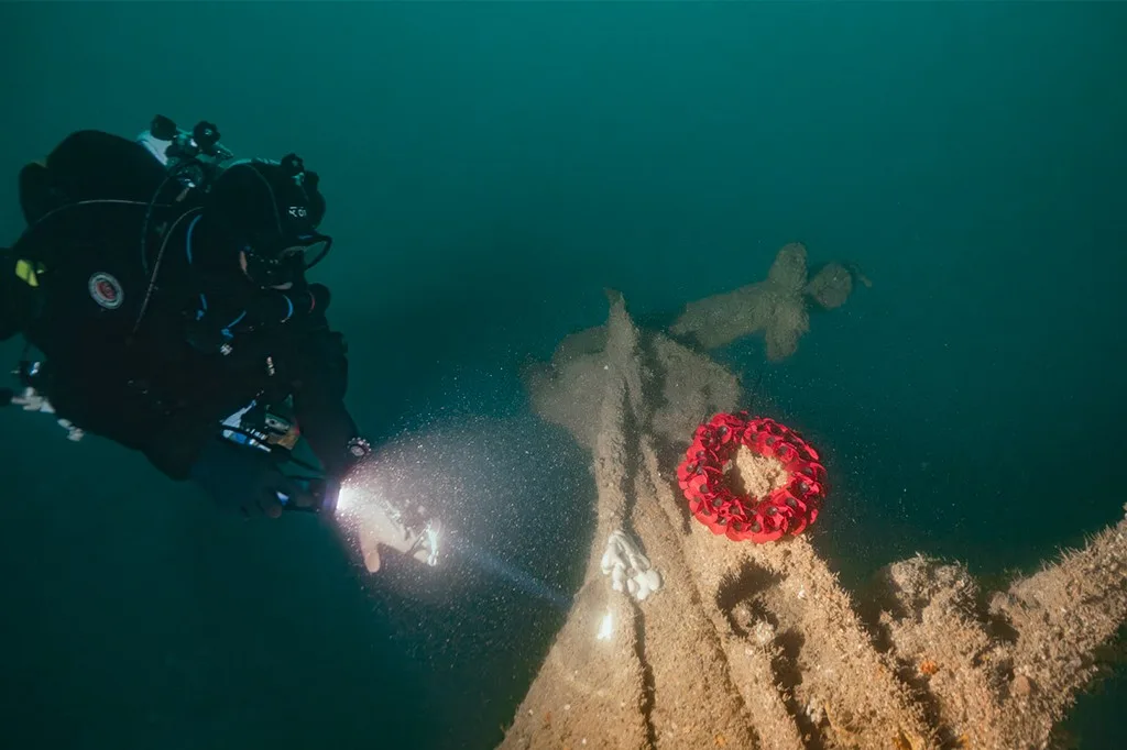 Mergulhadores encontram navio de guerra que afundou no Canal da Mancha há 118 anos