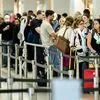 Voos comerciais na UE "aterram" em 2025 perto de níveis pré-pandemia