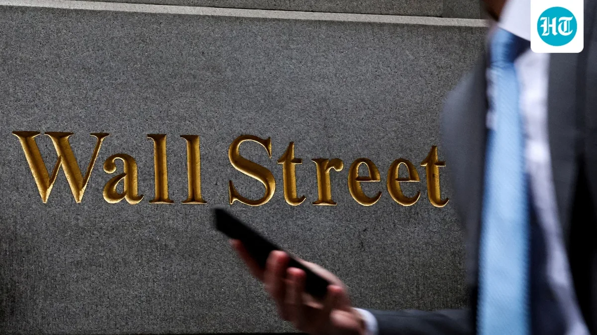 Why have US bank stocks lost $270 billion in market value as rising interest rates threaten Wall Street’s profit boom?