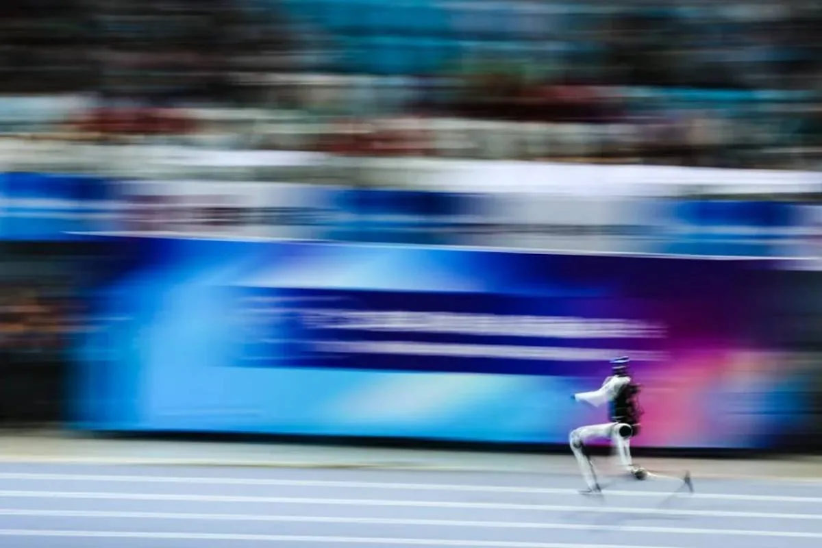 Un robot chino supera el récord mundial de los 100 metros de Usain Bolt