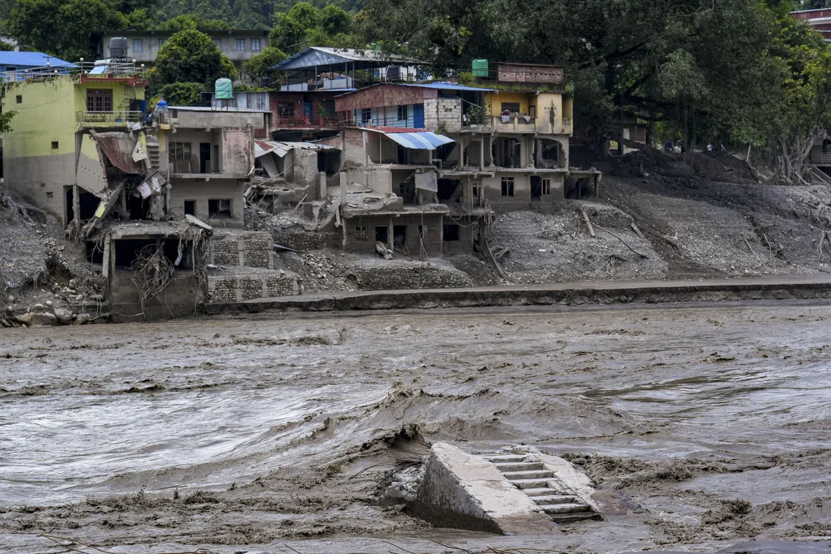 Nepal urges villagers to evacuate after flood triggered by landslide