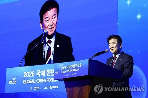 정동영 "북핵 30년만 10만배로…비핵화 앞세운 접근 비현실적"(종합)
