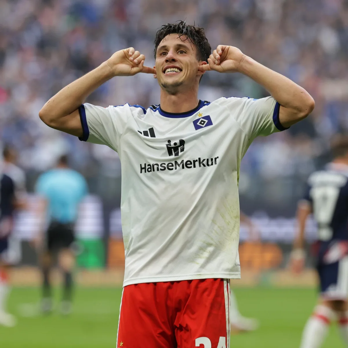 Fußball-Bundesliga - Erste Punkte für den HSV - Freiburg spielt nur unentschieden und verliert Tabellenführung