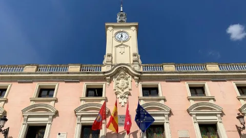 El dinero público de los grandes ayuntamientos de Madrid, en riesgo de caer en mal uso por falta de control suficiente