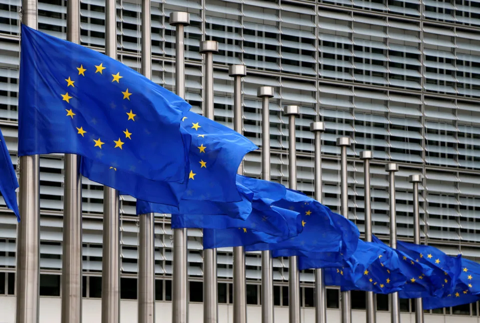 Bruxelas afirma que reservas de gás estão a 62% e afasta “qualquer risco” para o inverno