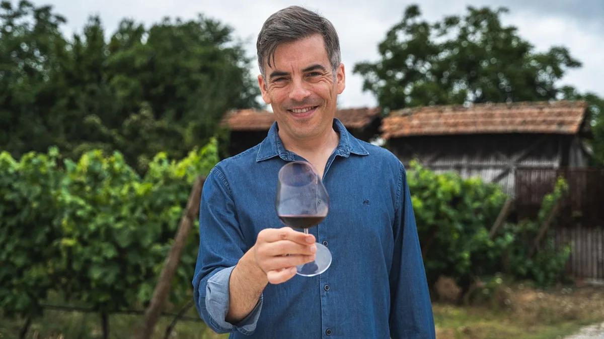 Quem é Tiago Macena, o primeiro português a tornar-se Master of Wine?