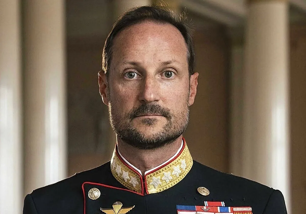 El mayúsculo reto de Haakon como nuevo rey de Noruega: levantar una institución en llamas y recuperar el afecto del pueblo
