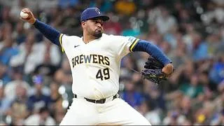 MLB: Antonio Senzatela brilla desde el montículo con el uniforme de Milwaukee
