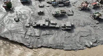 Nepal. Lago em zona inundada ameaça transbordar