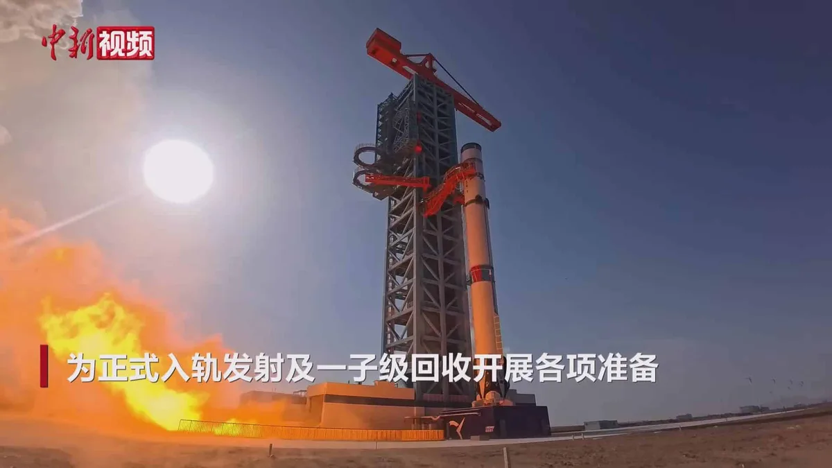 China faz história com foguete que “dá ré” e pousa de volta em terra firme