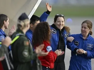 De retour en Europe, l’astronaute française Sophie Adenot dit être passée par « toutes les émotions » dans l’espace