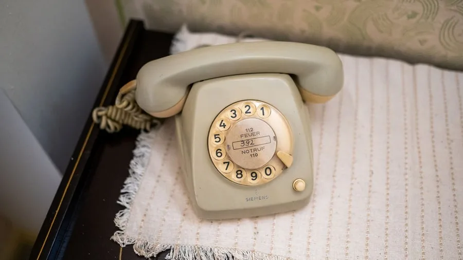 Aus Festnetz wird Mobilfunk: Nur Telefonieren: Was nun mit Ihrem alten Anschluss passiert