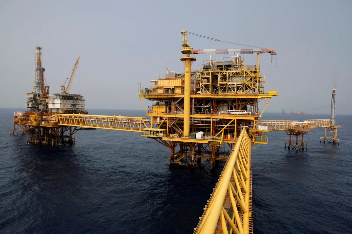 Sin presencia de hidrocarburo en las costas de Campeche tras nuevo derrame, confirma Pemex: continúan trabajos de reparación tardarán