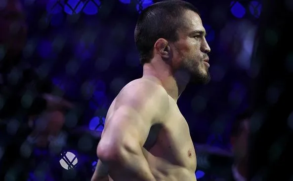 Умар Нурмагомедов проиграл нокаутом китайцу Ядуну на турнире UFC в Шанхае
