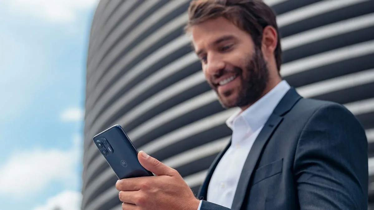 Metrotel define la marca que usará para su nuevo servicio de telefonía móvil por la fusión Telecom-Telefónica