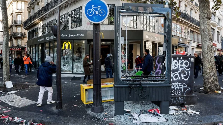 Kommentar: In Frankreich wird Chaos zum politischen Kapital