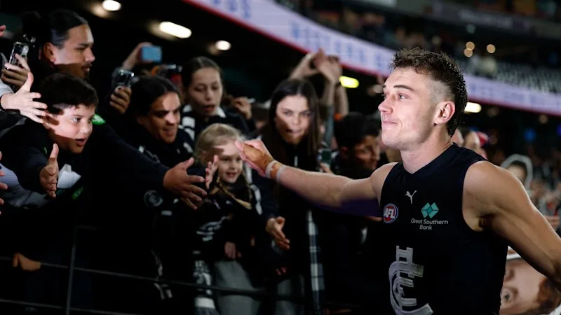 AFL LIVE: Lethal says Pies should take decision out of Pendles’ hands; Blues in charge at Marvel