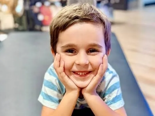 Tragedia en Arizona: un niño de 5 años murió tras quedar encerrado más de dos horas en un auto