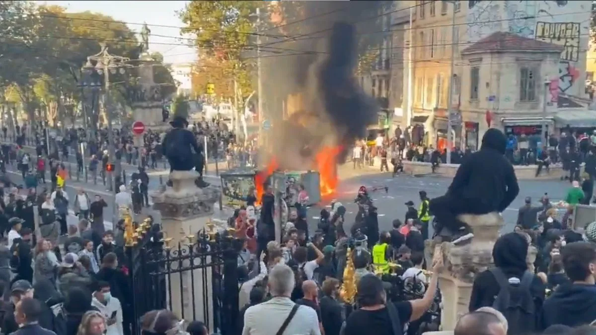 Más de 200 detenidos en Francia en medio de protestas masivas con los Chalecos Amarillos, sindicatos y estudiantes