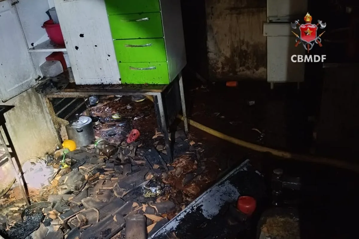 Em menos de 4 horas, bombeiros combatem dois incêndios no DF