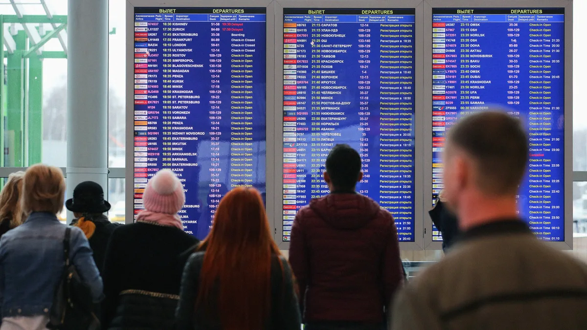 Ukraine Planned to Swarm Moscow Airports With AI-Guided Drones